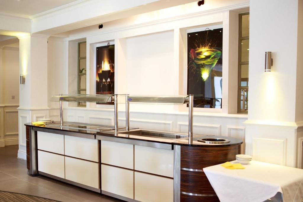 Yorkshire Gateway Hotel South Milford Bagian luar foto