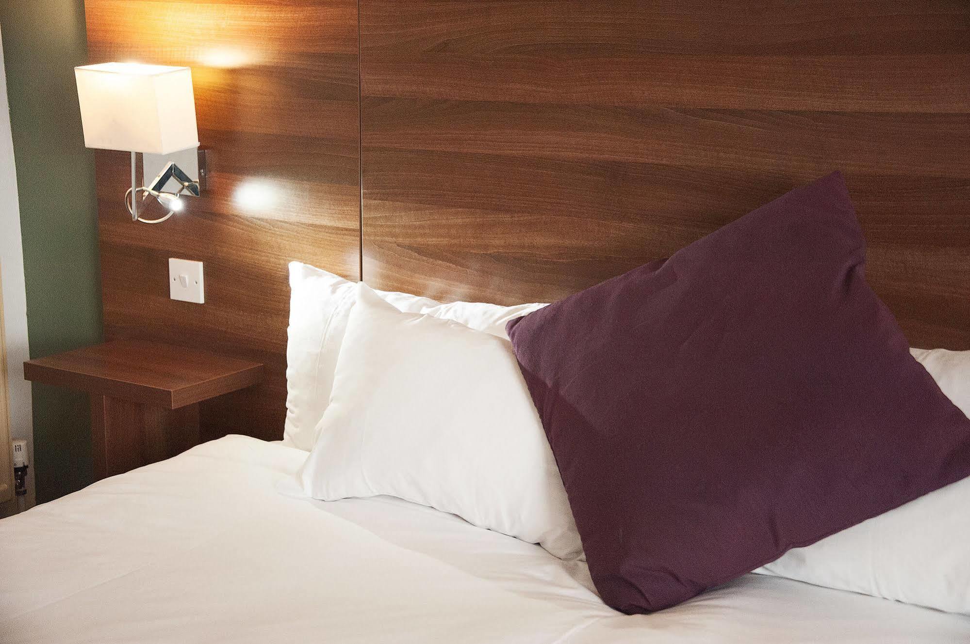 Yorkshire Gateway Hotel South Milford Bagian luar foto