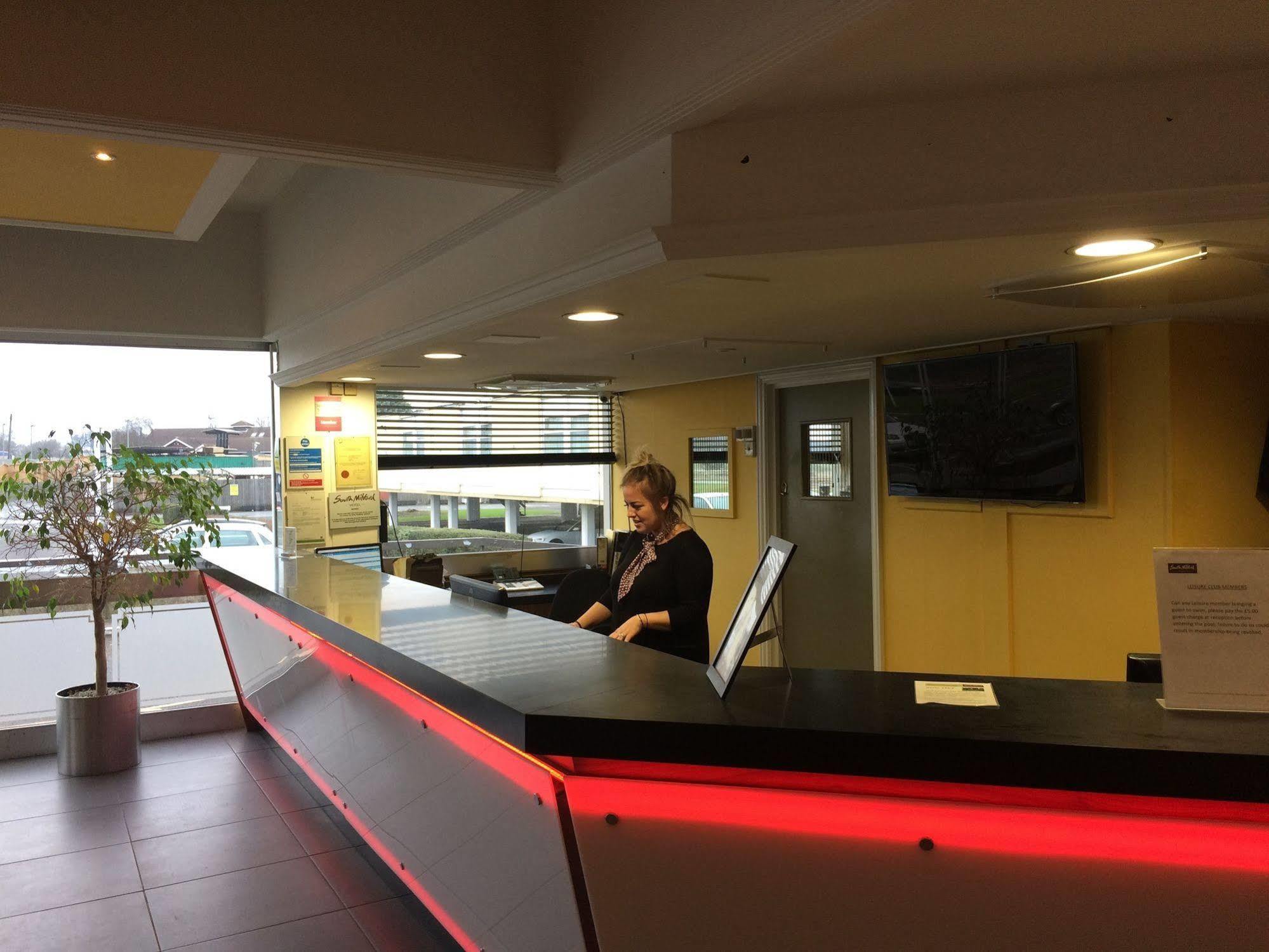 Yorkshire Gateway Hotel South Milford Bagian luar foto